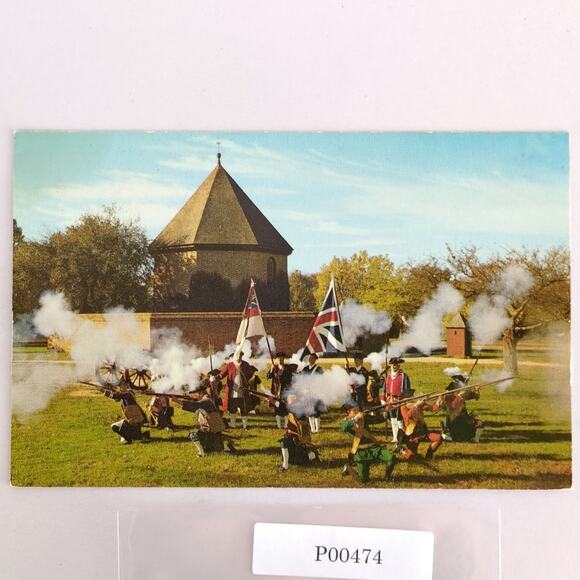 The Colonial Williamsburg Militia Virginia 1960s Postcard VA PC - Picture 1 of 2